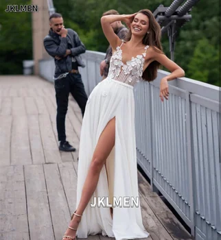 Сватбена рокля Boho 2021 Трапециевидное Шифоновое Бяла Секси рокля с V-образно деколте Дължина до пода, в бохемски стил на спагети презрамки с отворен гръб Плажна